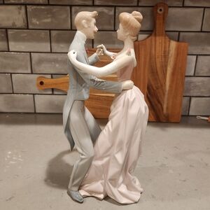 Lladró porcelain figurine